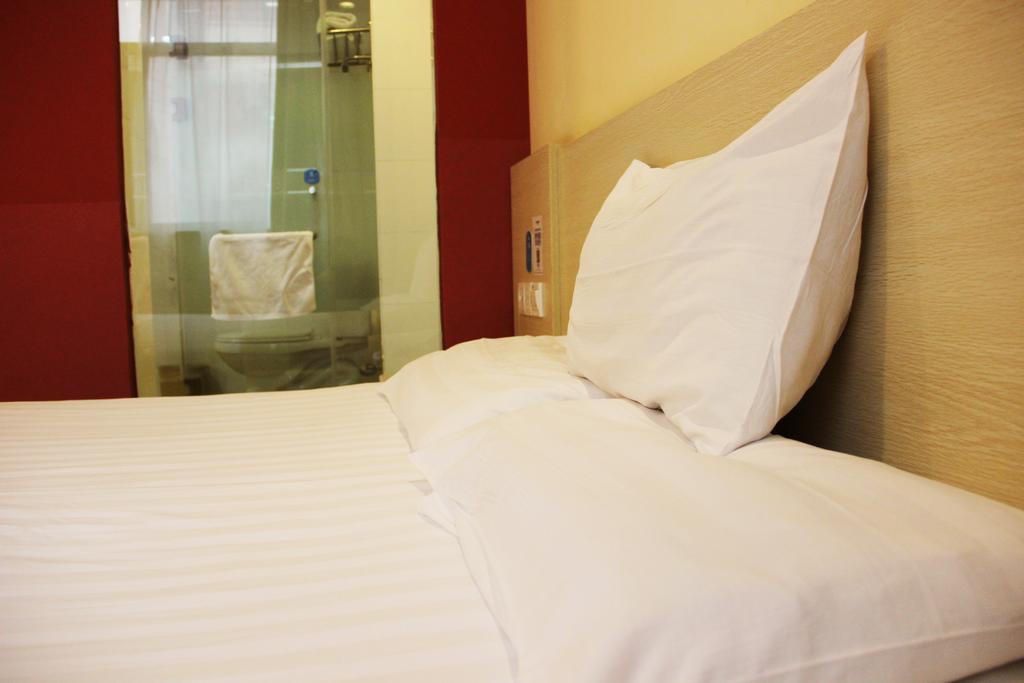 Hanting Express Nanjing Xianhemen Zimmer foto